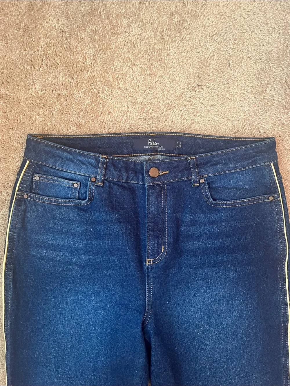 Boden Edinburgh Jeans - Picture 3 of 13